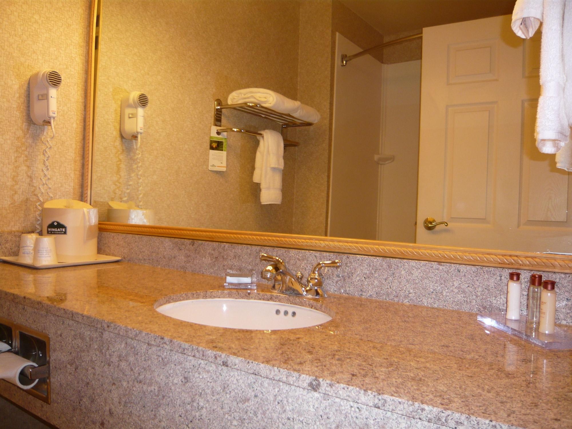 Wingate By Wyndham - Streetsboro Hotel Екстериор снимка