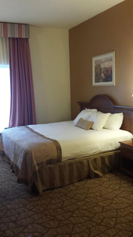 Wingate By Wyndham - Streetsboro Hotel Стая снимка